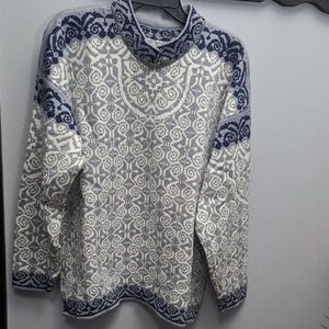 Dale of Norway Pure Wool Navy and White Knit Sweater Size Medium NWOT